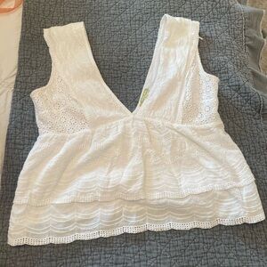 Gianni Bini white lace top